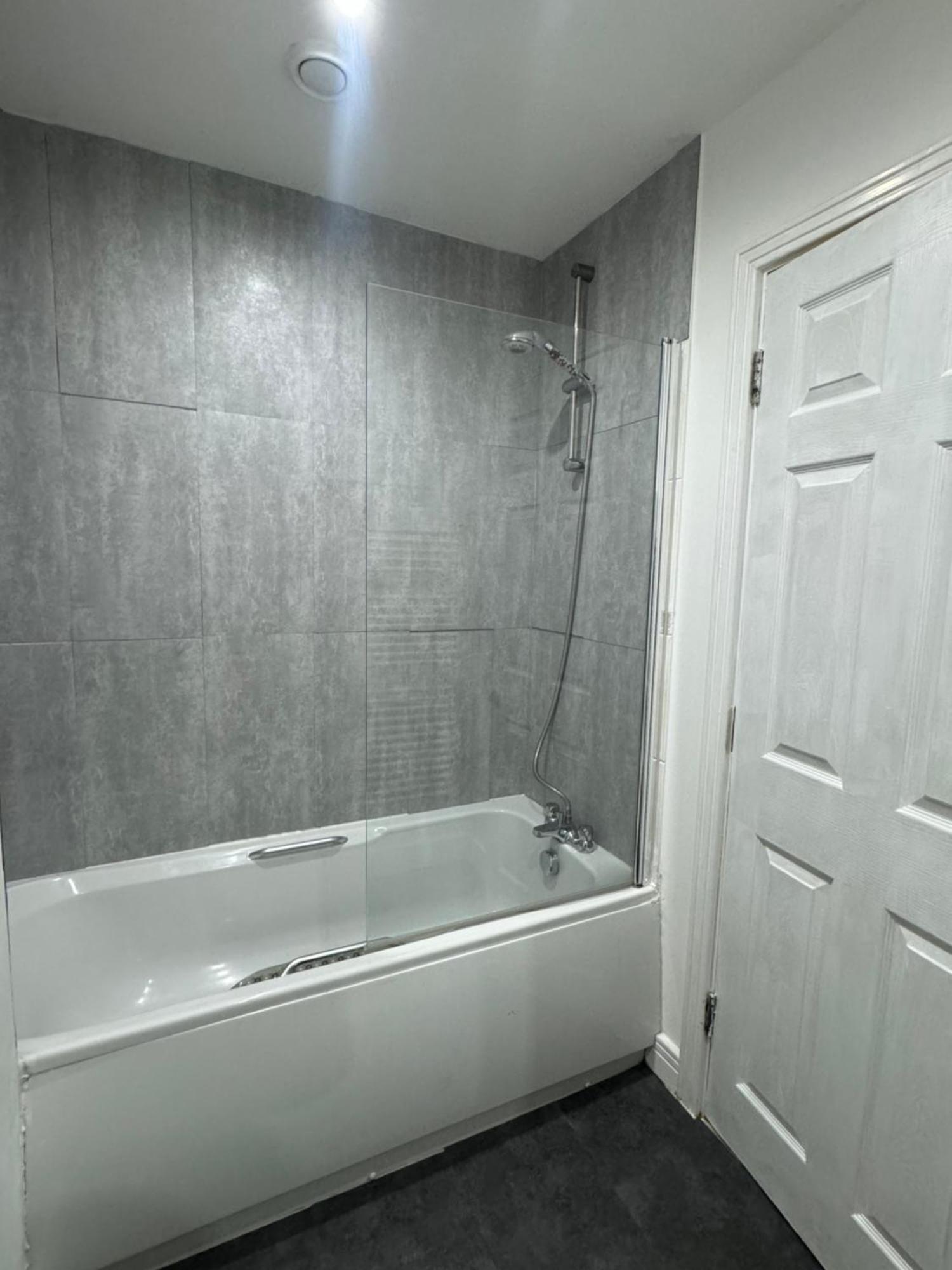 Apartament Cozy Flat With Balcony Londyn Zewnętrze zdjęcie